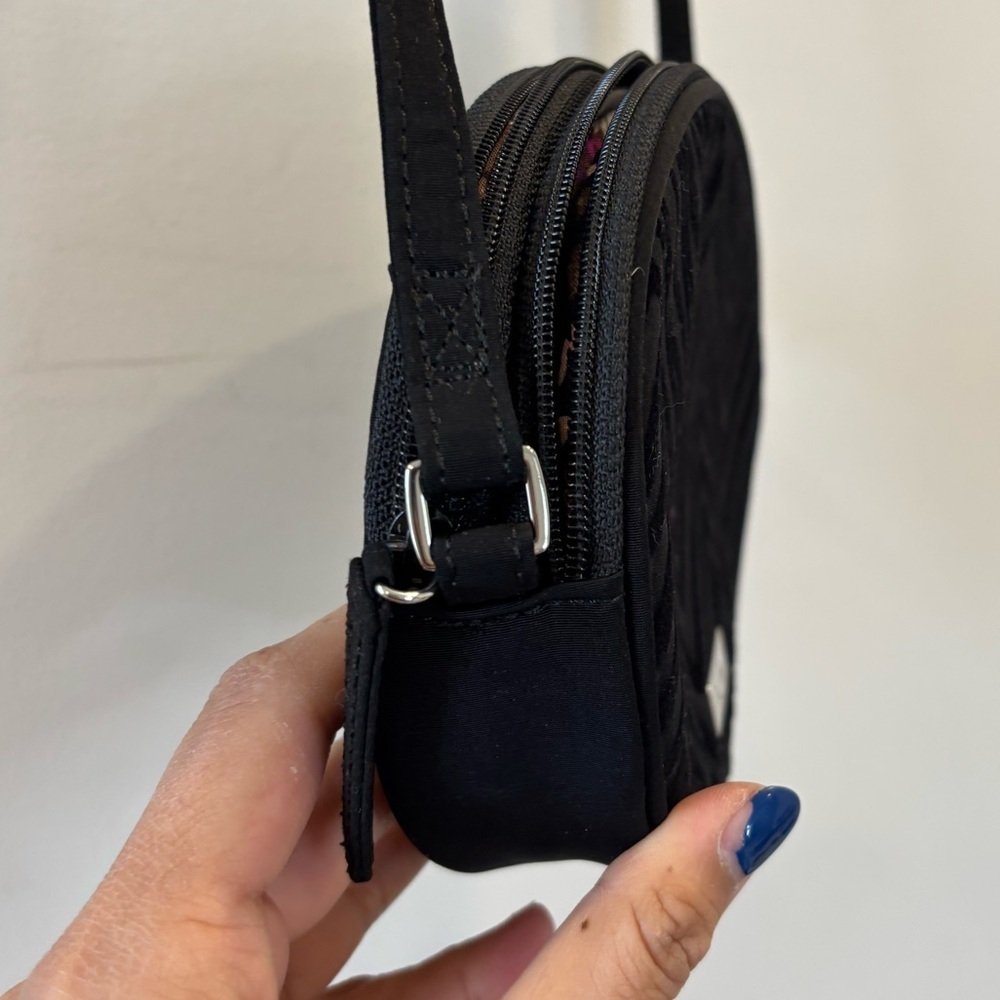 Vera Bradley Classic Crossbody Black Zebra Flock Oval Bag - Picture 5 of 12